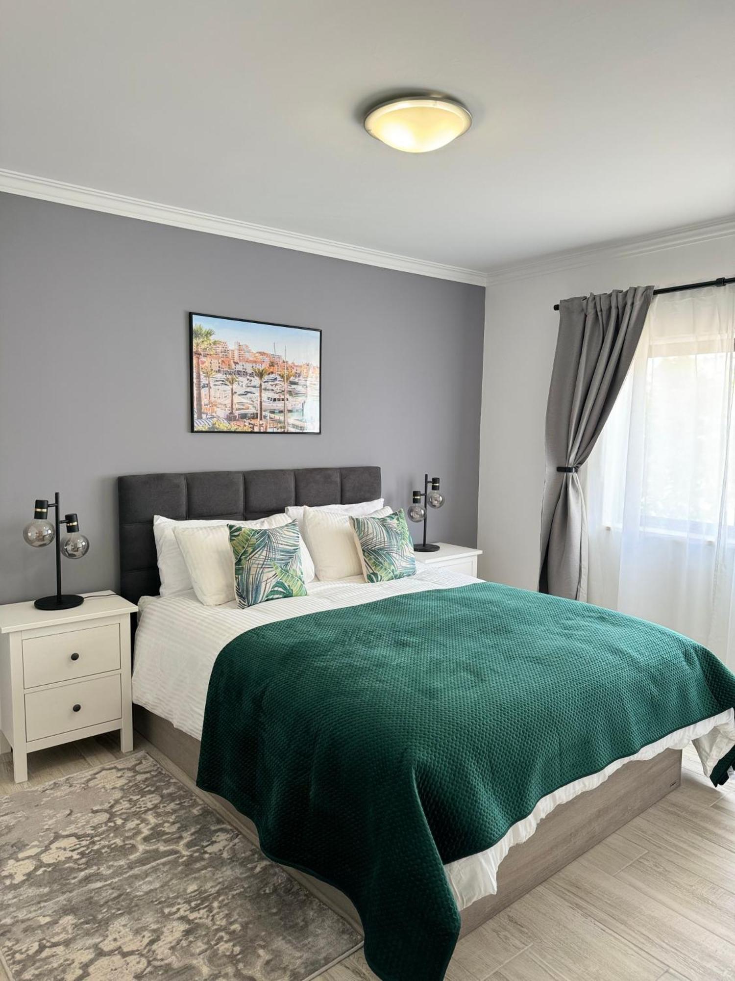 Princess Retreat Beautiful Modern Aprt 2 Min Walk From Quarteira Beach Экстерьер фото